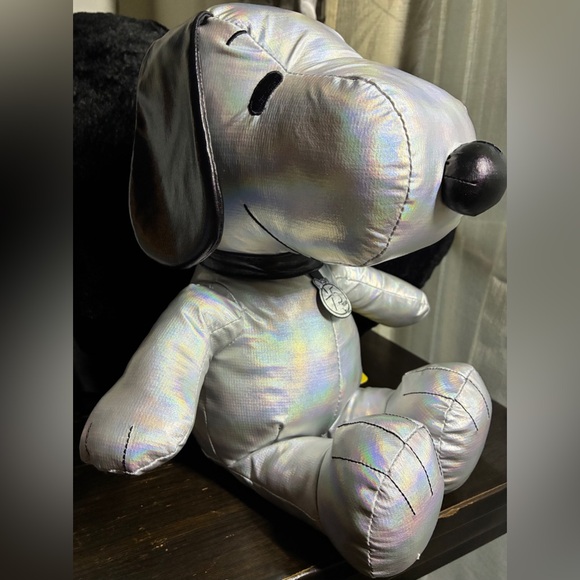 Peanuts Silver Snoopy Plush Toy - Picture 3 of 10
